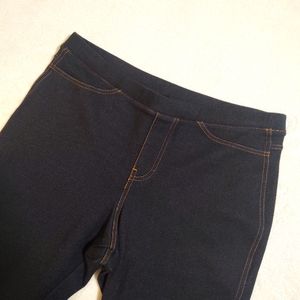 🌷Jeggings - Dark wash Ladies size M (6-8)